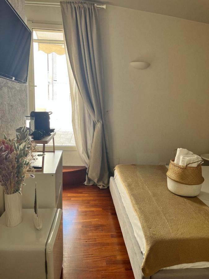 Apulia Journey - Manzoni 11 Hotel Bari Ngoại thất bức ảnh