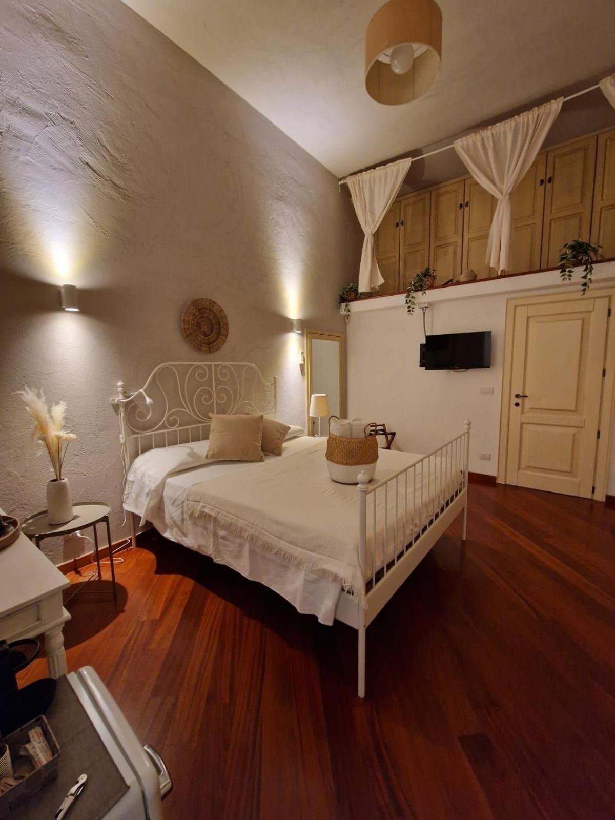 Apulia Journey - Manzoni 11 Hotel Bari Ngoại thất bức ảnh