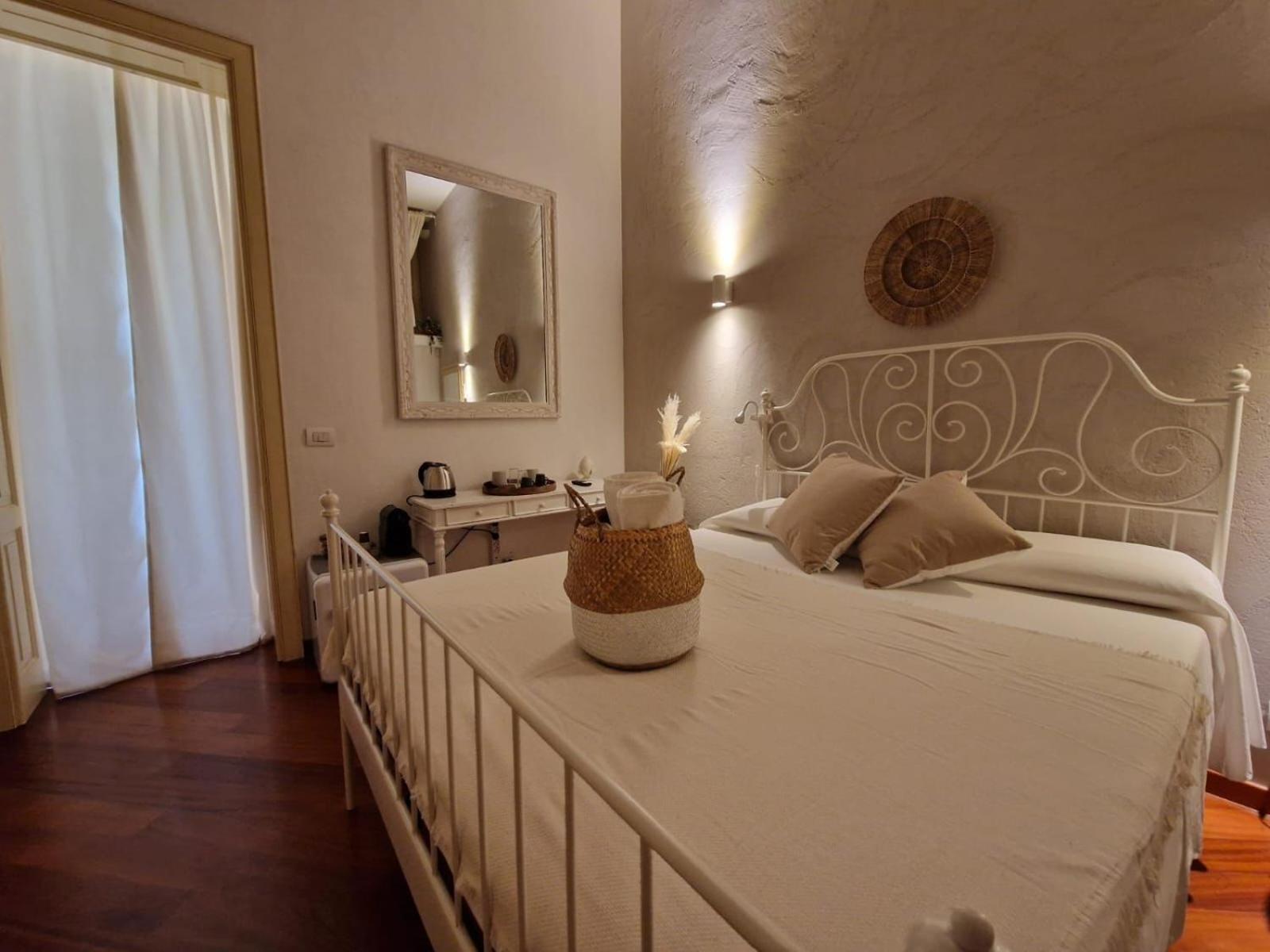 Apulia Journey - Manzoni 11 Hotel Bari Ngoại thất bức ảnh