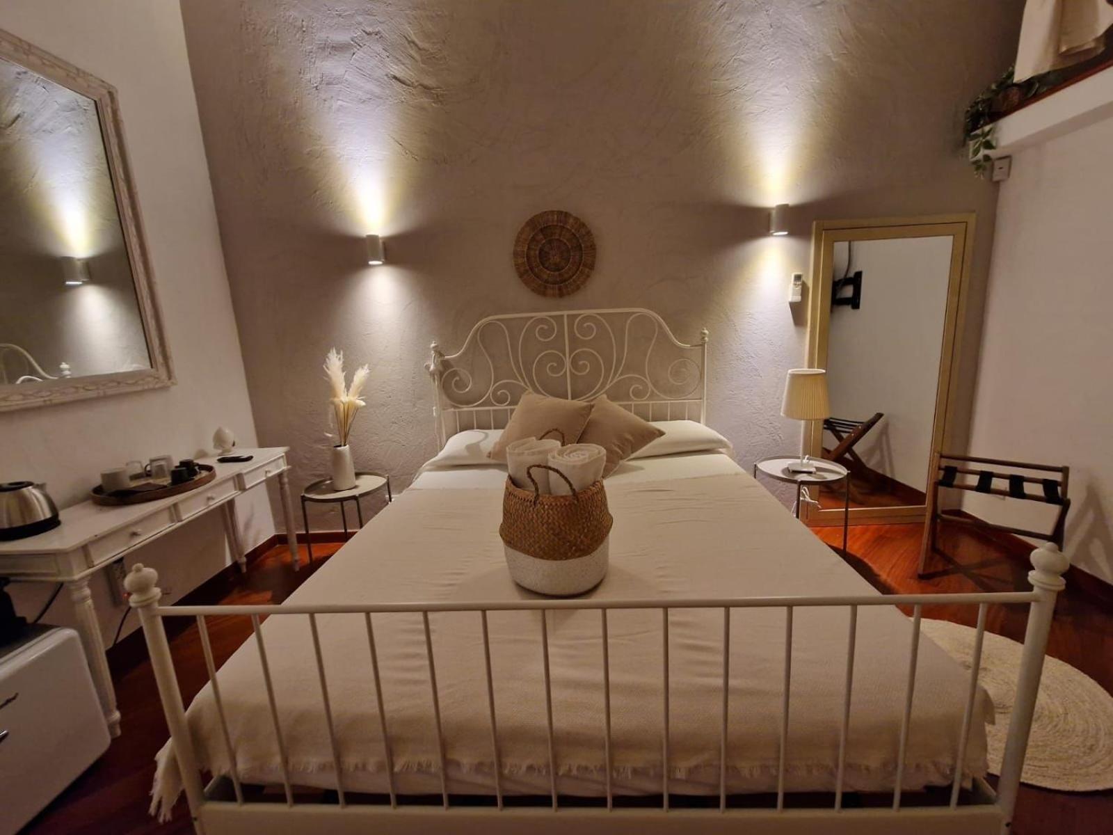 Apulia Journey - Manzoni 11 Hotel Bari Ngoại thất bức ảnh